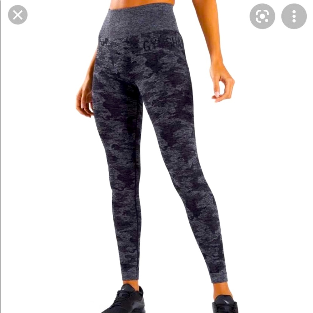 Gymshark Black Camo